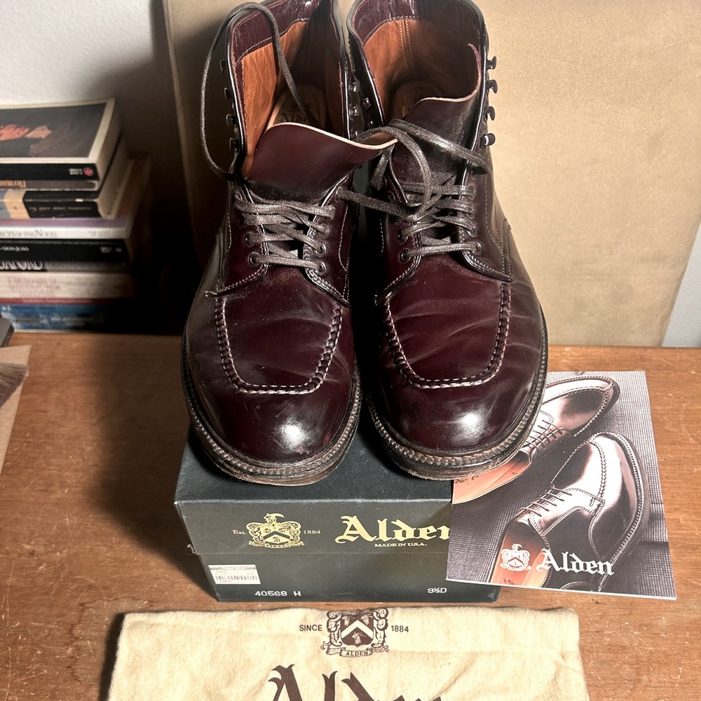 Alden Plain Toe Boot (Color 8 Shell Cordovan) Size 9.5 with Shoe Tree